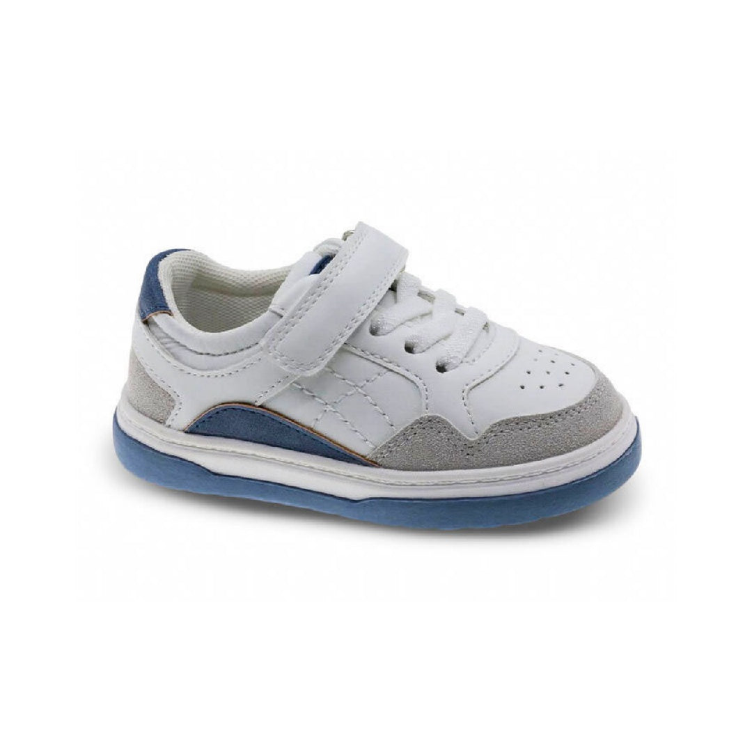QUIBI Essential Sneaker – ES2-J802