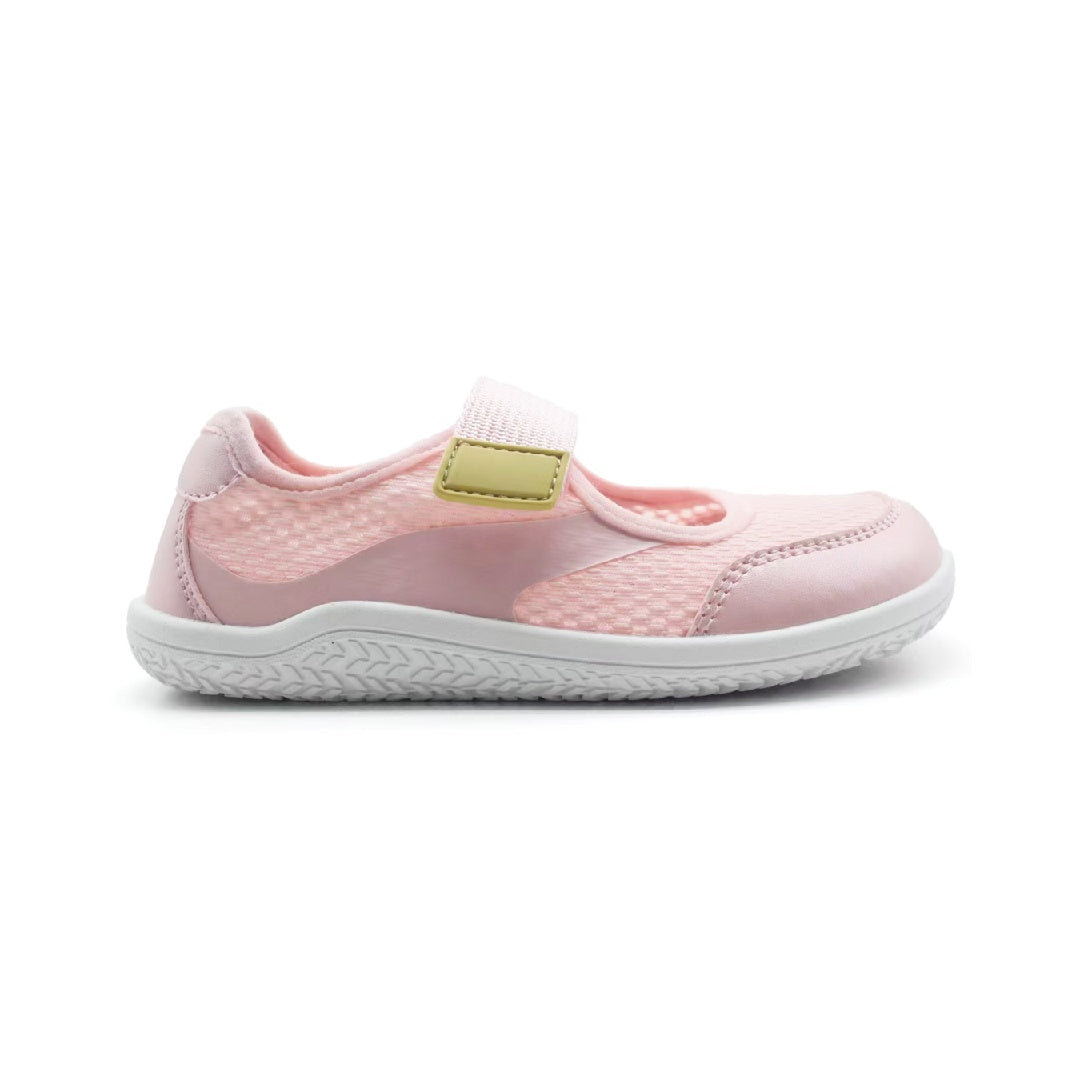 QUIBI Wide Toe Cap Sneaker – ES-YLW509