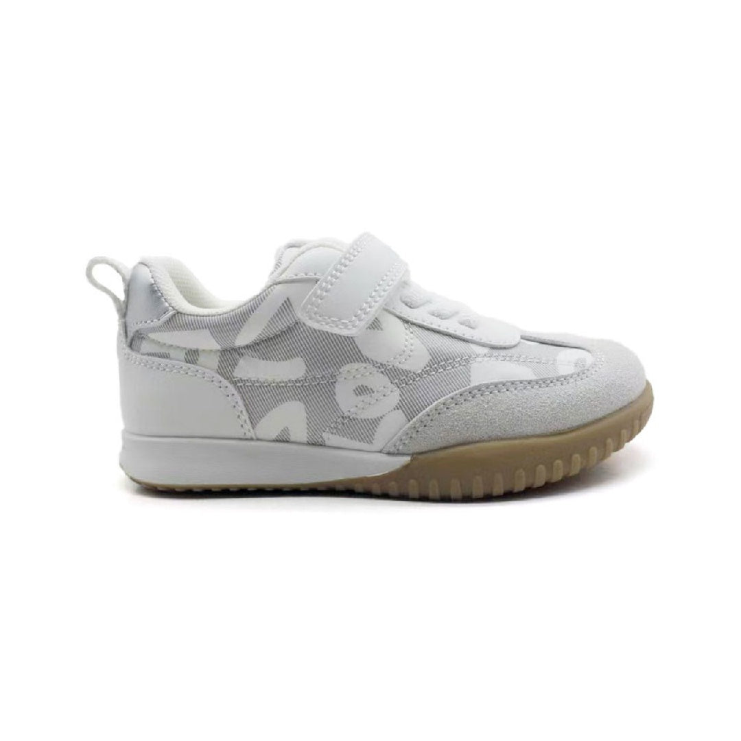 QUIBI Casual Sneaker – YD2602